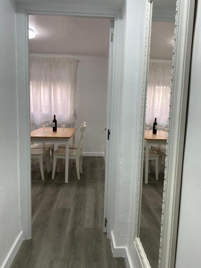 Piso Junto Al Hospital Macarena Apartment *